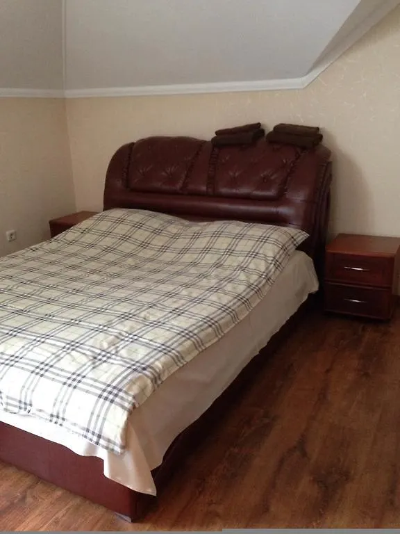 Rock Wall Bed and Breakfast Kiev