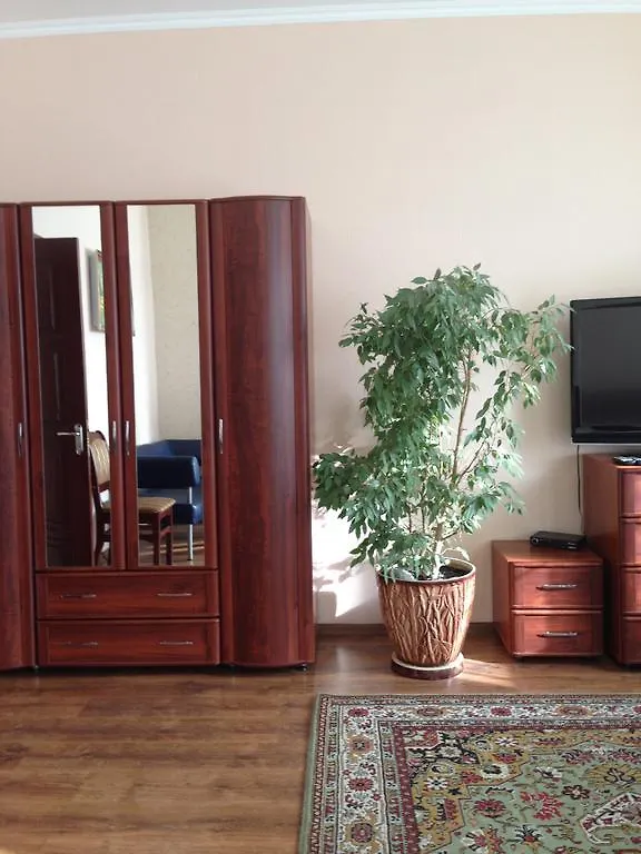 Rock Wall Bed and Breakfast Kiev 3*,